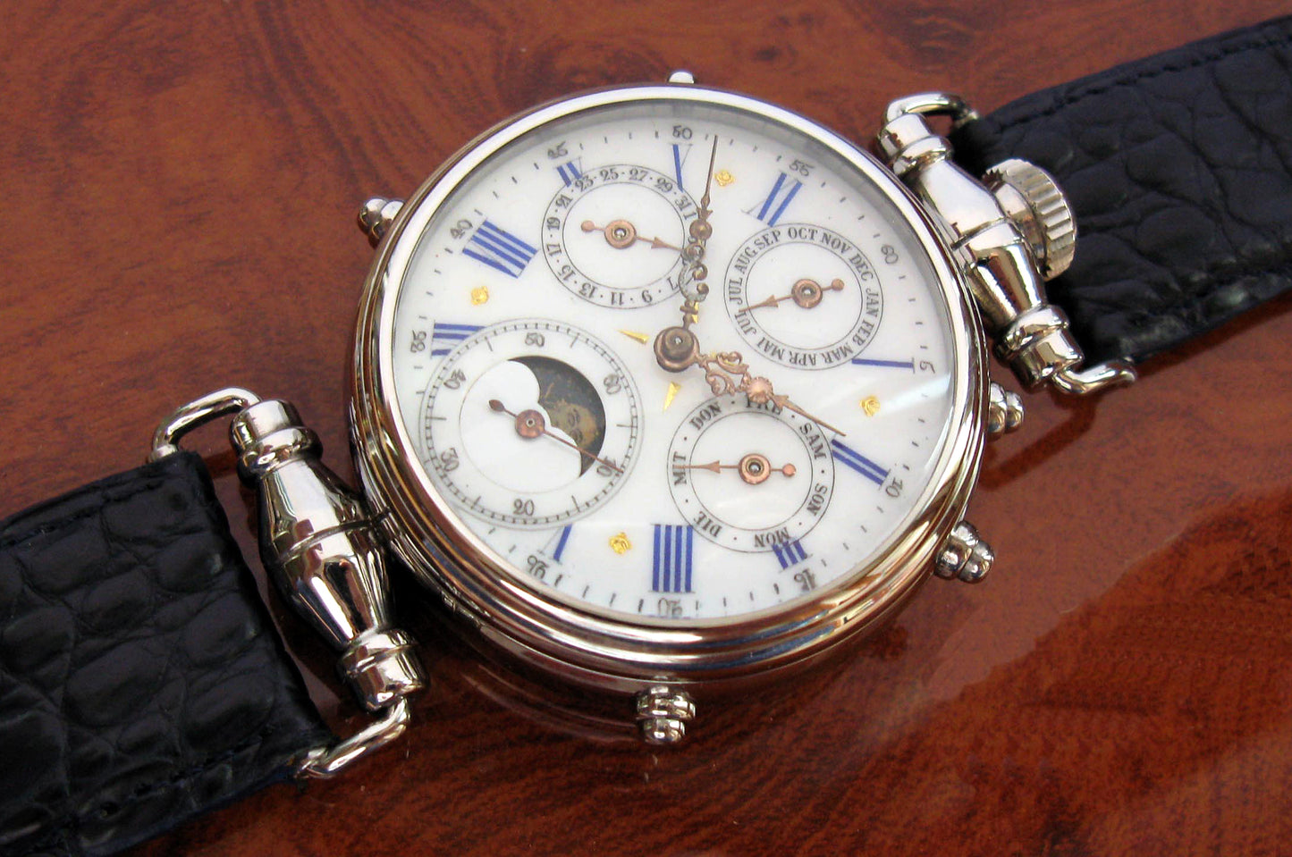 Antique Vacheron Constantin Perpetual Moon Phase exquisite watch.