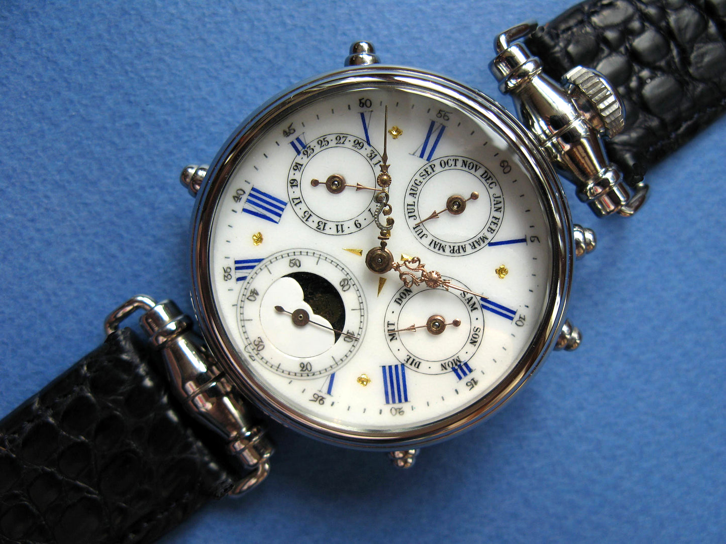 Antique Vacheron Constantin Perpetual Moon Phase exquisite watch.